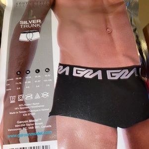 NWT Garçon Model Trunk